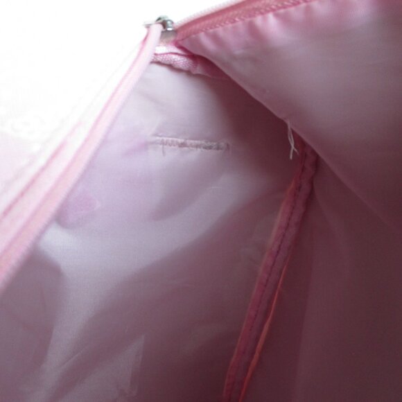 LARGE HELLO KITTY DUFFLE BAG - Picture 16 of 16